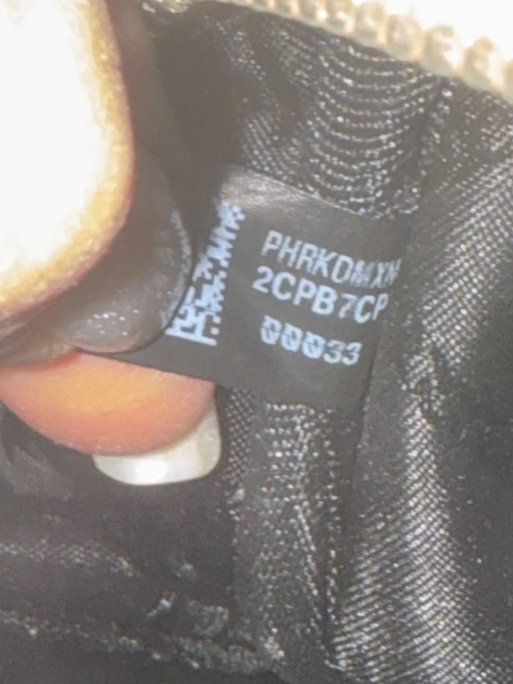 MICHAEL KORS ELLIOT BLACK SMALL UTILITY CAMERA CROSSBODY BAG MSRP $358 - Picture 4 of 11